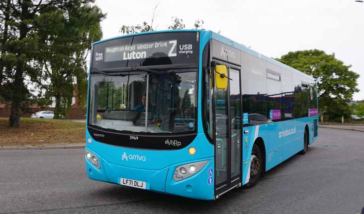 Arriva the Shires Volvo B8RLE MCV EvoRa 3969